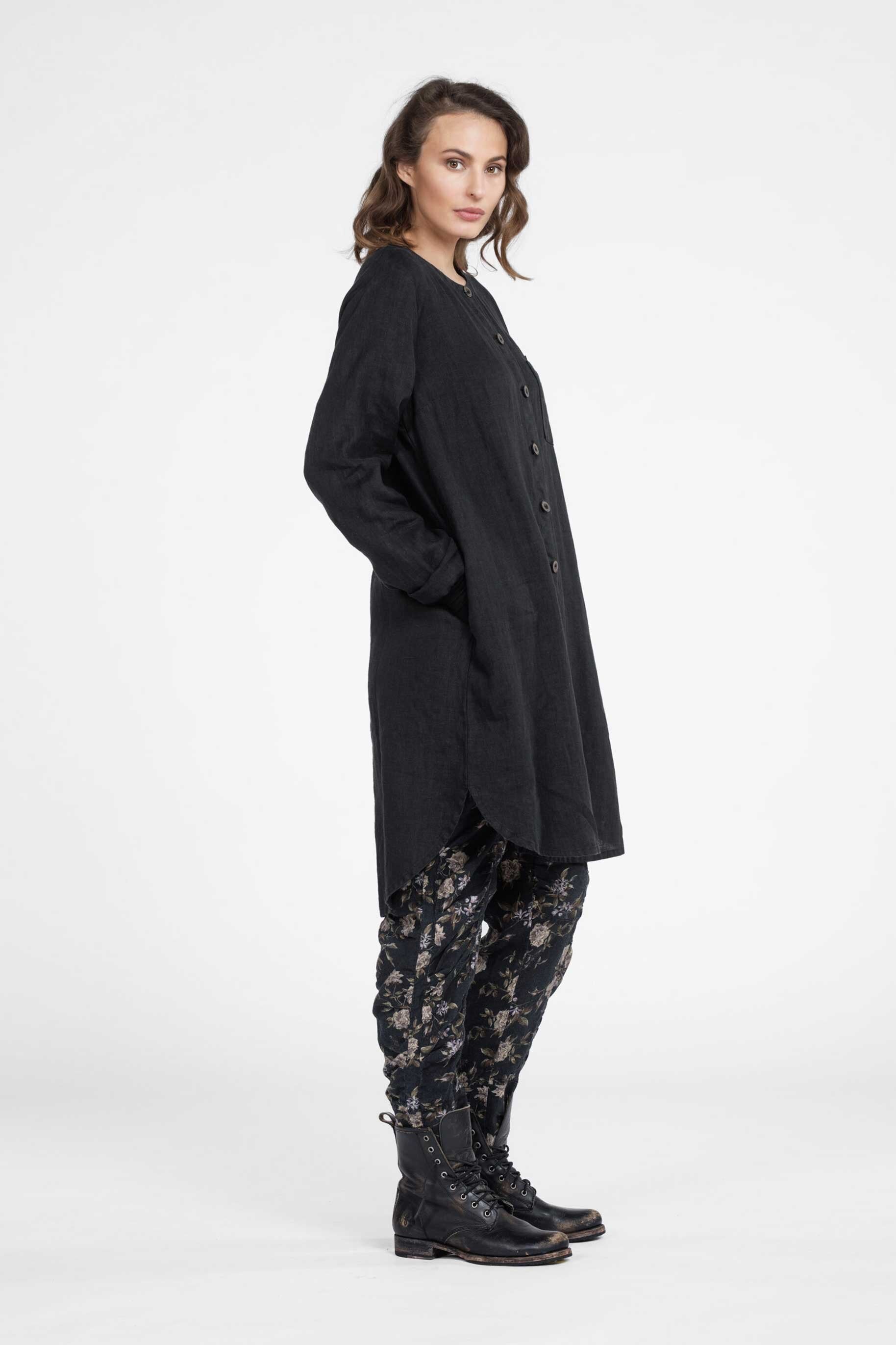 Lang skjorte i lin i oversized modell