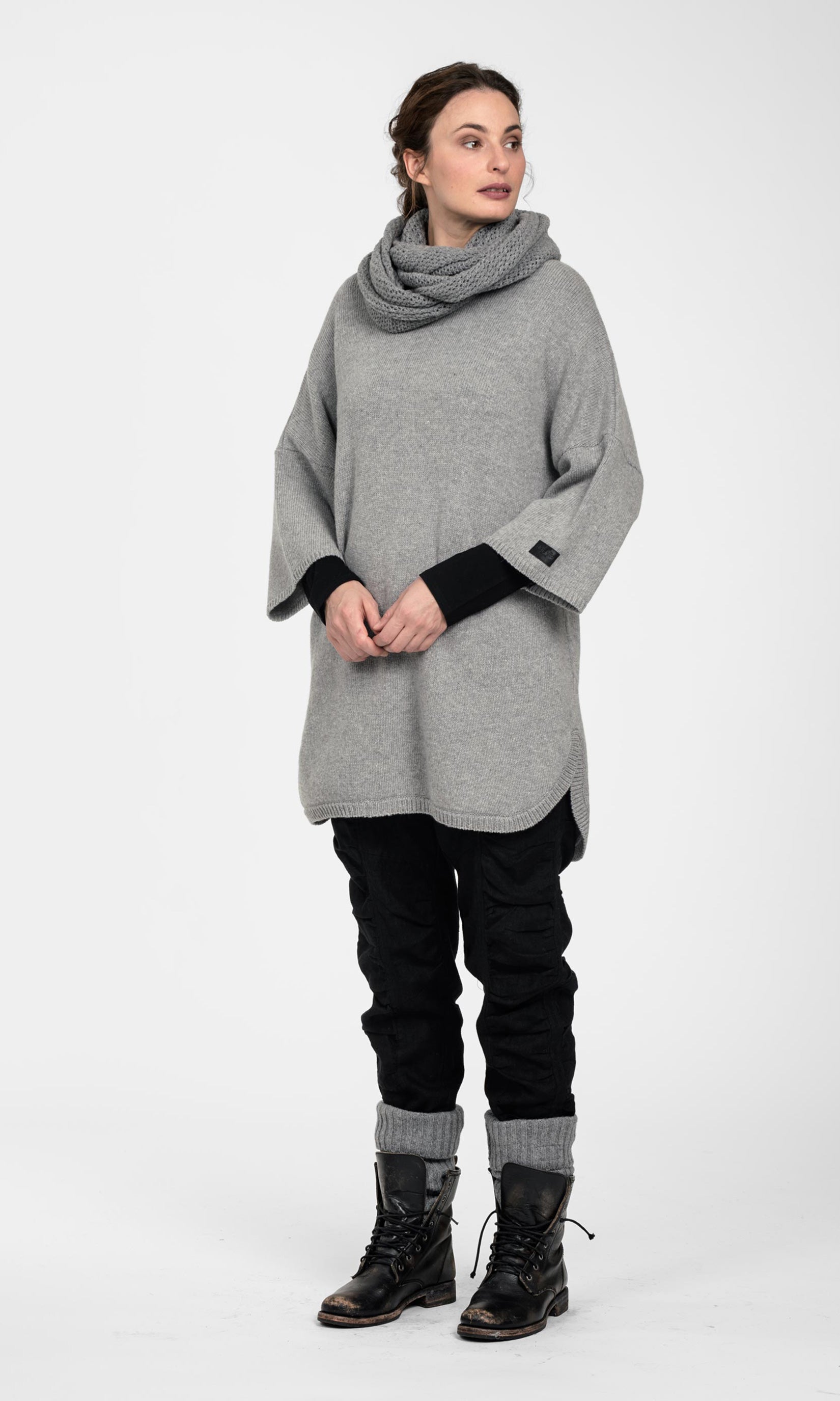 Ulltröja med trekvartsärm, oversize, grå - Olars Ulla