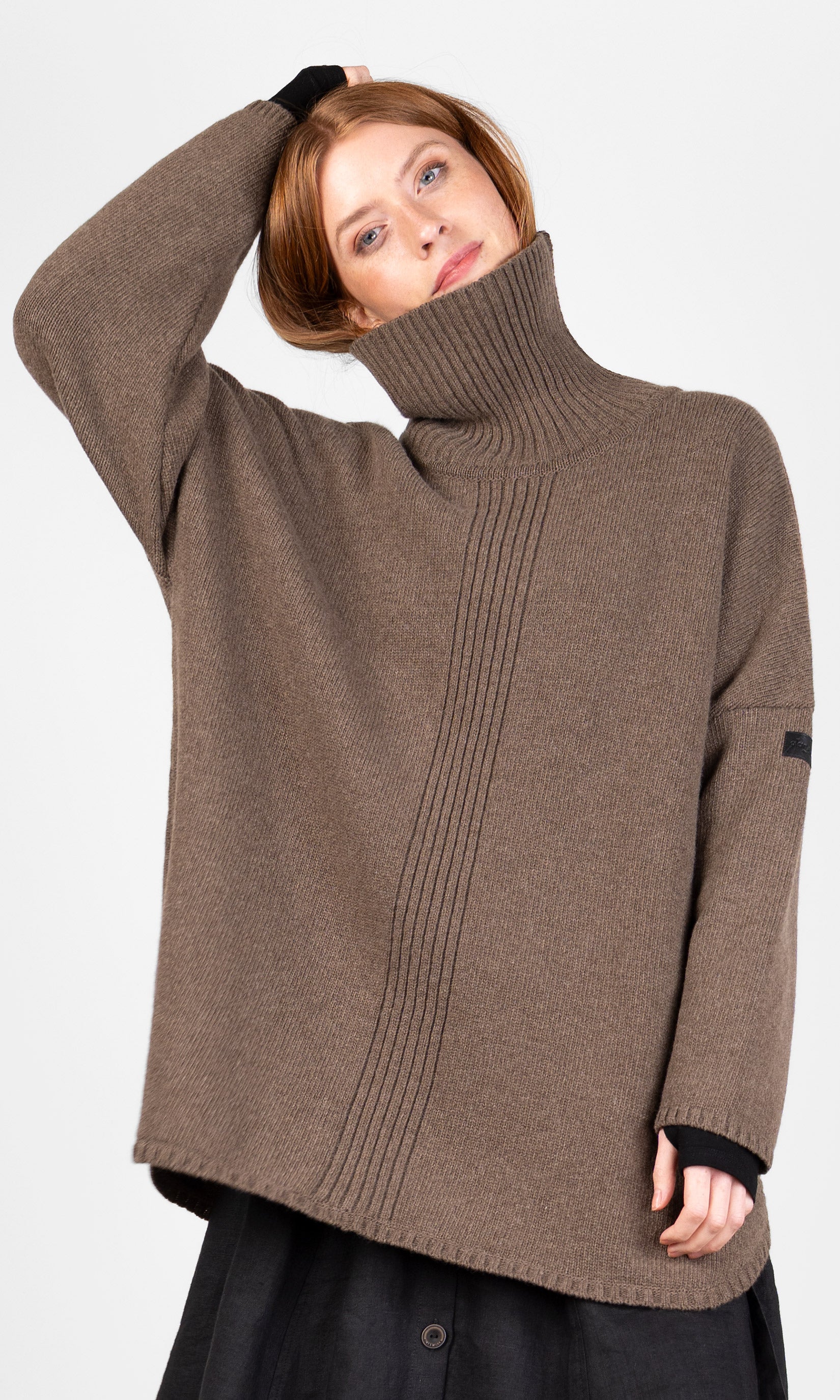 Ulltröja med polokrage, oversize, sand - Olars Ulla