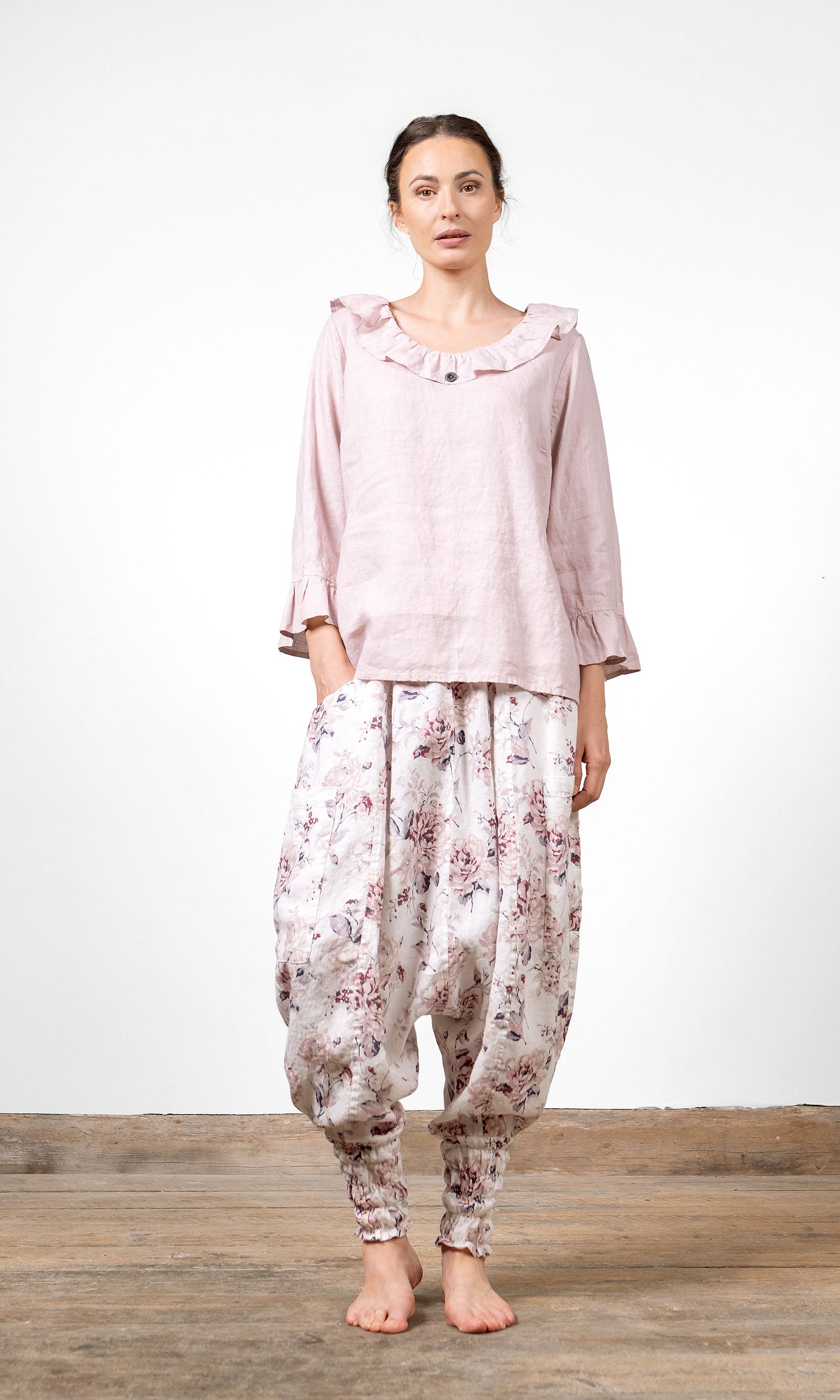 Linneblus med volanger, rak modell, rosa - Olars Ulla