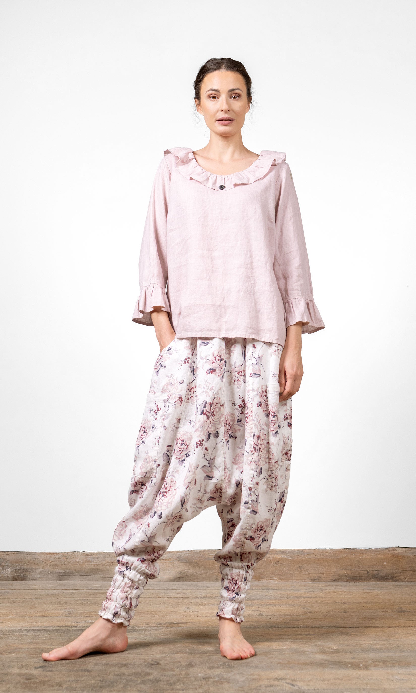 Linneblus med volanger, rak modell, rosa - Olars Ulla