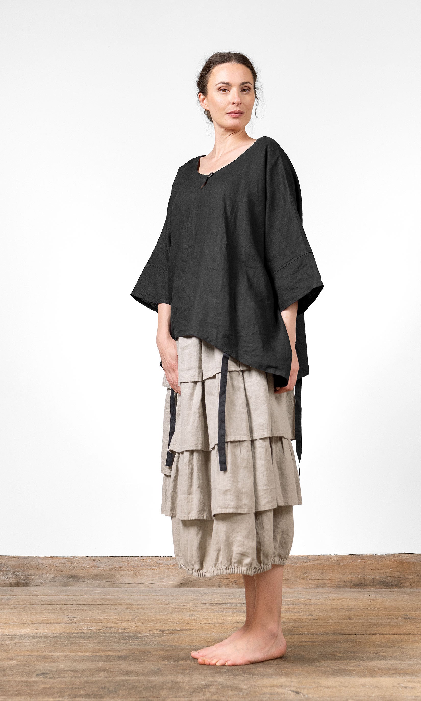 Oversize linnetopp, svart - Olars Ulla