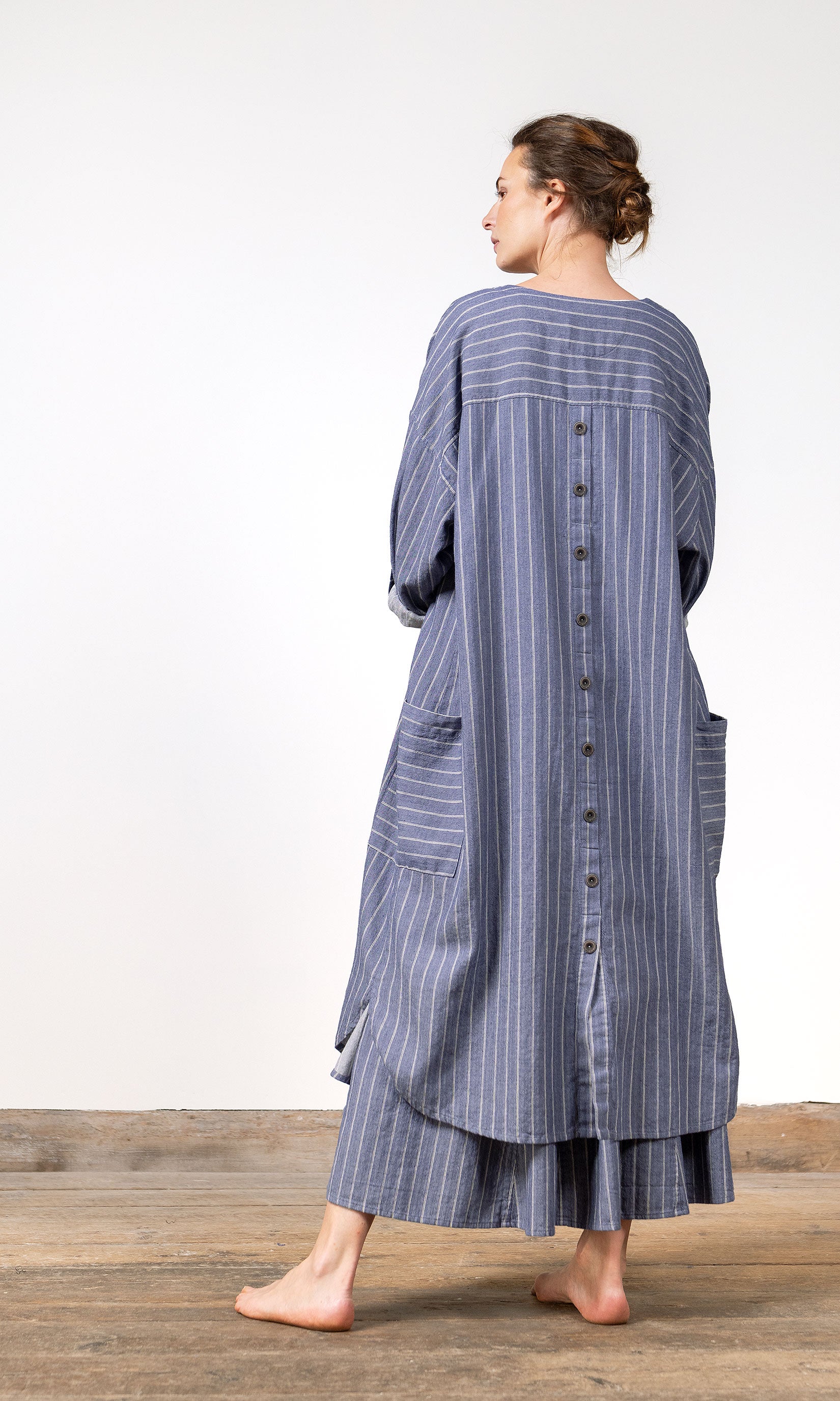 Randig kaftan i blått bomulls-/linnetyg - Olars Ulla