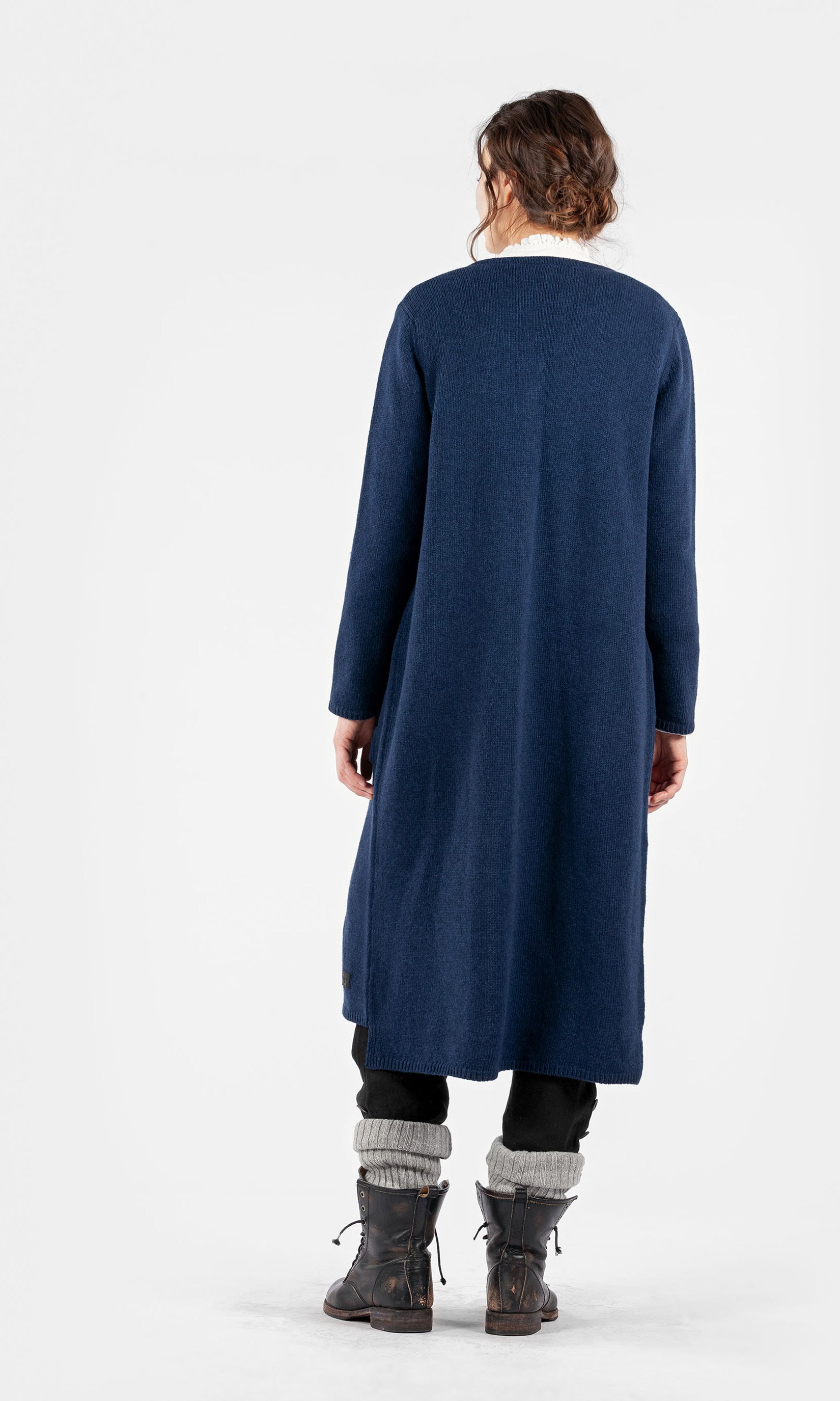 Lång cardigan i ull med hel knäppning, blå - Olars Ulla